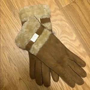 Women’s Ugg gloves